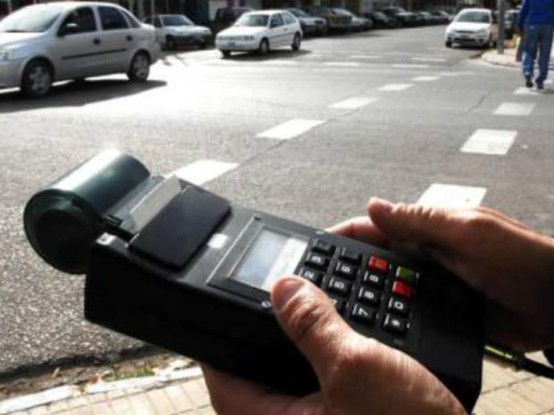 El contrato del estacionamiento se venció y se dio una prórroga, el nuevo abarcará a la Costanera