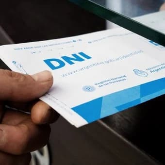 Nació y su papá había muerto una semana antes y ahora llevará su apellido