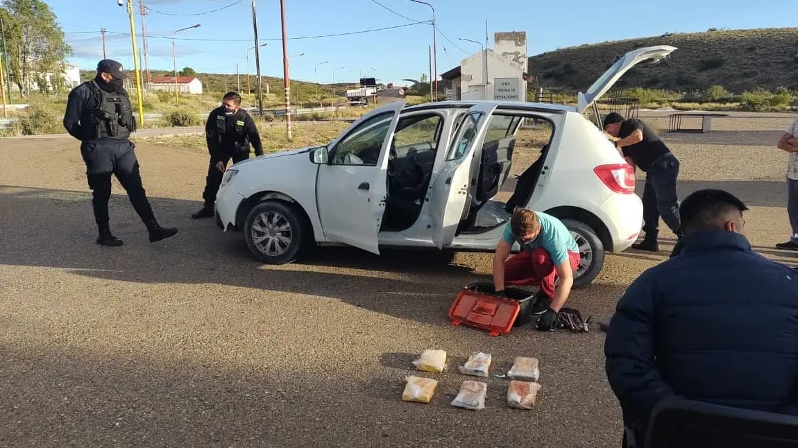 Secuestran 6 kilos de cocaína, 190 kilos de marihuana y detienen a 17 personas en Rio Negro y Chubut