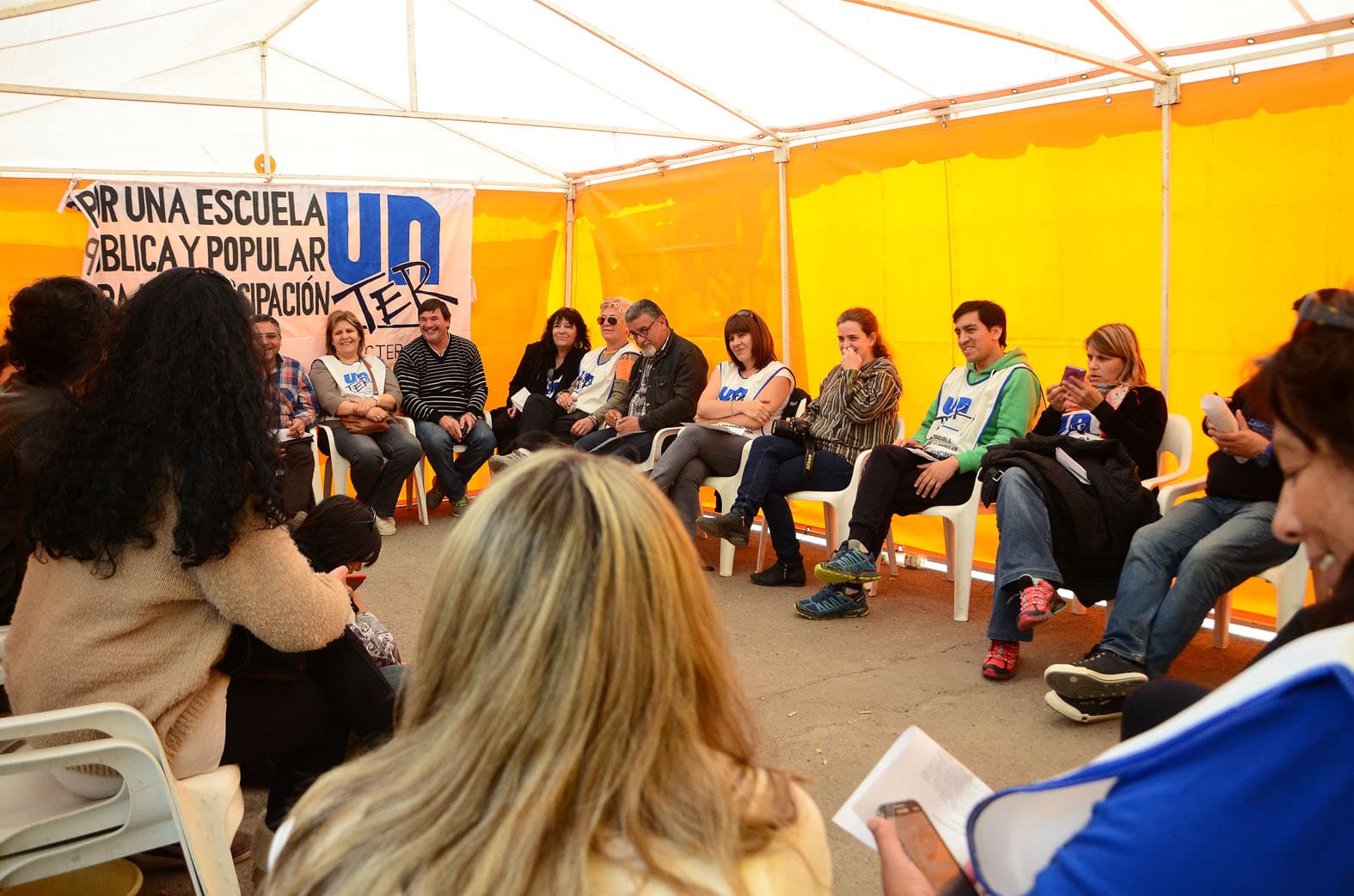 «Frente a la falta de respuestas del gobierno», UnTER continuará con la permanencia pacífica en el Ministerio de Educación