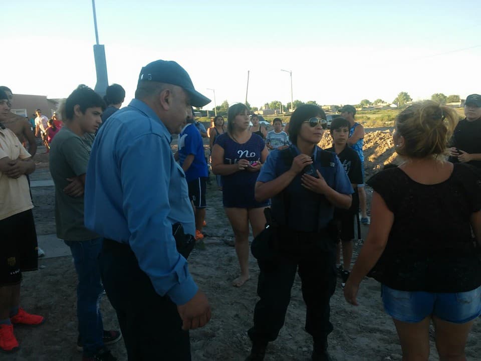 Usurpadores se niegan a salir de las viviendas del barrio 22 de Abril