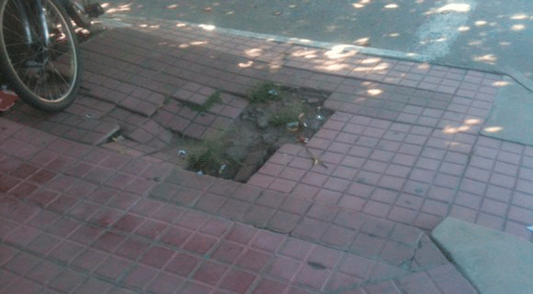 La Municipalidad pide a los vecinos que arreglen y mantengan las veredas