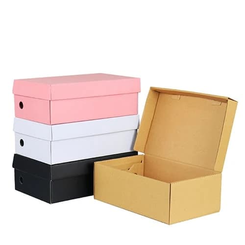 Despidieron a tres empleados de una tienda de calzados al descubrir que 50 cajas de zapatillas estaban vacías