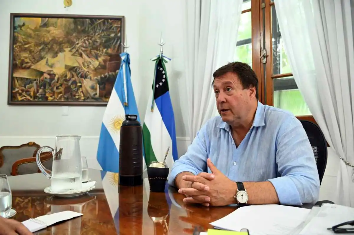Denunciaron a un empleado estatal que filtró el recibo de sueldo de Weretilneck